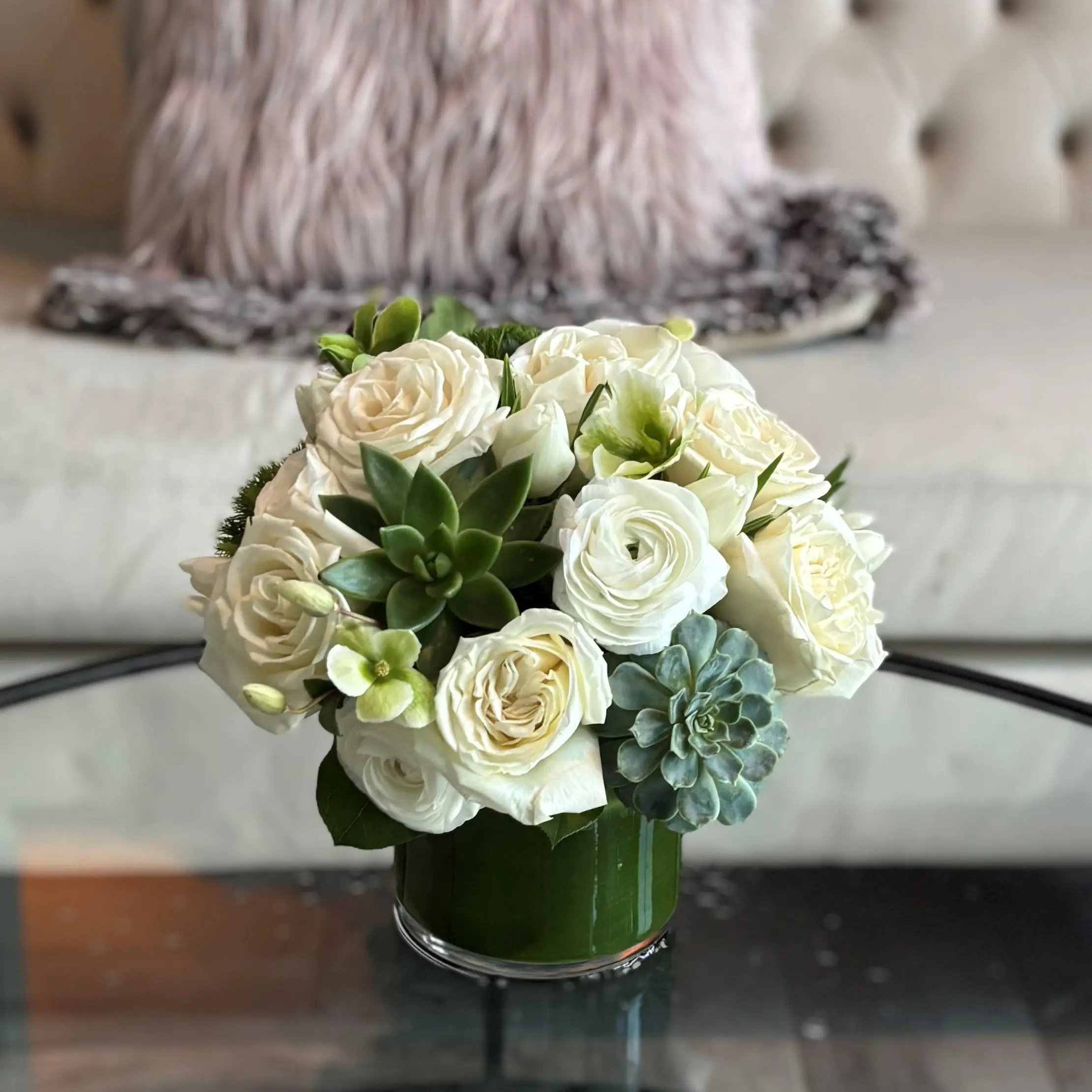 White and Green - Image 3