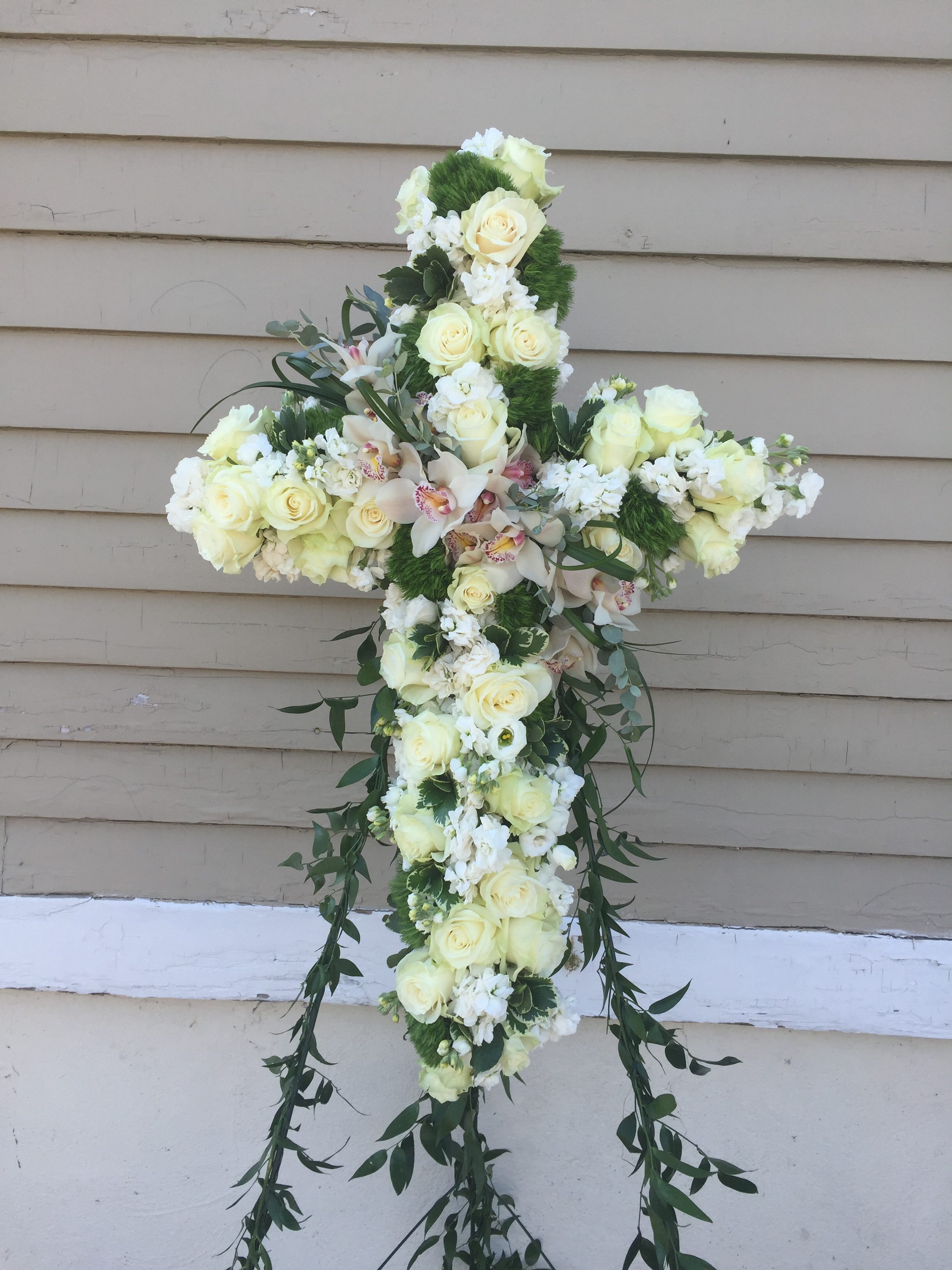 Funeral Floral Arrangements Standing Sprays